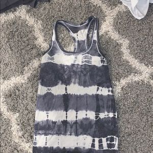 Size 4 lululemon tank top